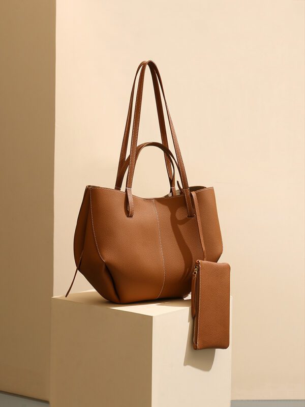 The Oversized Tote - Vintage Crossbody & Shoulder Bag