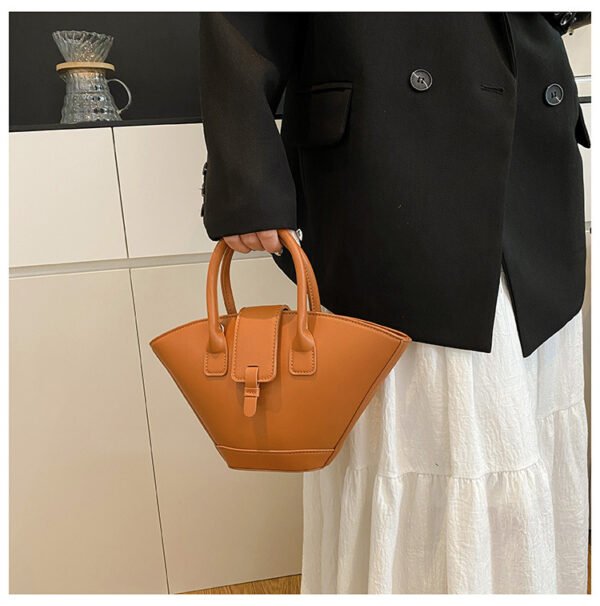 The Seoul Bag in Vegan Leather