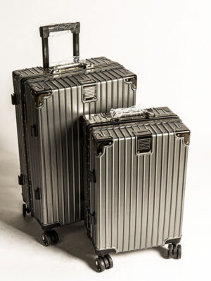 Kids Ride-On Luggage 18 Inch ABS Spinner with Scooter Function