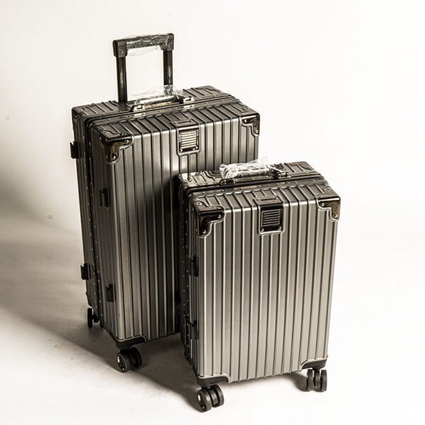 Kids Ride-On Luggage 18 Inch ABS Spinner with Scooter Function