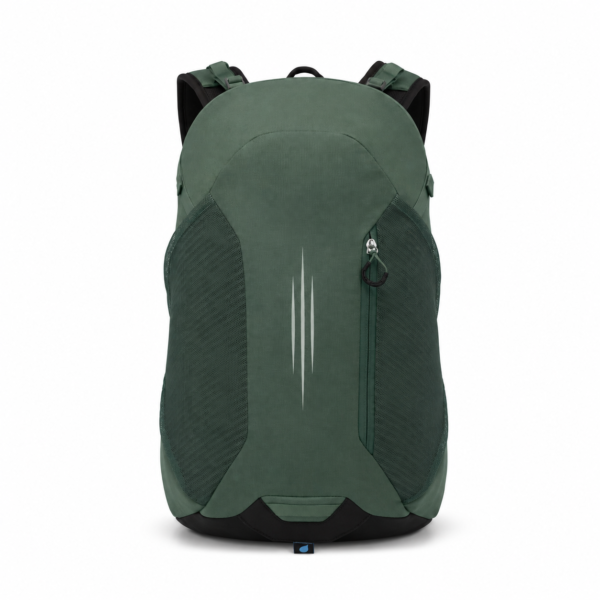 登山包3产品展示图A Custom Hiking Backpack front view in forest green