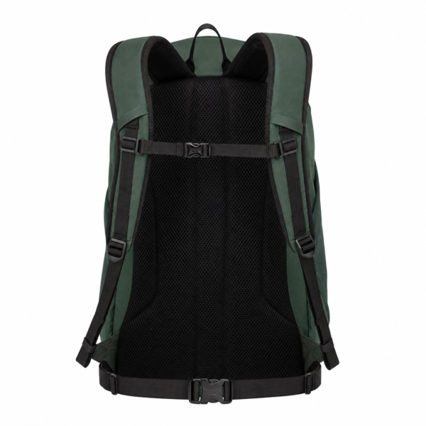 登山包3产品展示图C Hiking backpack with breathable back panel chest strap and waist belt