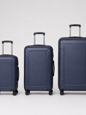 行李箱5展示图B Lightweight PP luggage set front view in 20 24 and 28 inch sizes